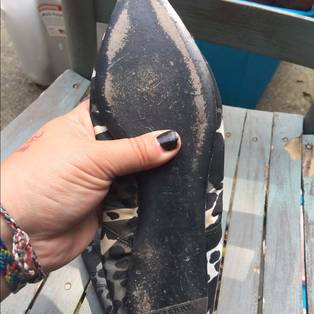 Women's Burberry Black & White Flats Shoes 5.5M - Picture 4 of 8